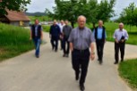 Bundesrat Johann Niklaus Schneider-Ammann besucht den Bauernhof Bembrunnen von Fritz Wüthrich in Schüpbach und spricht mit Emmentaler Bauern. © Thomas Peter